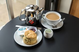Scone and tea walkers cafe