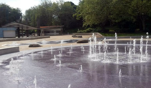 Clifton Park Water Splash with mixed fountains.